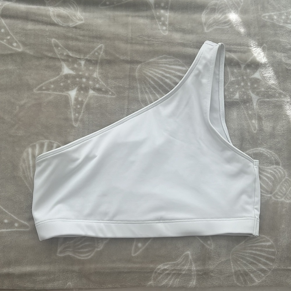 Pink Victoria Secret sports bra